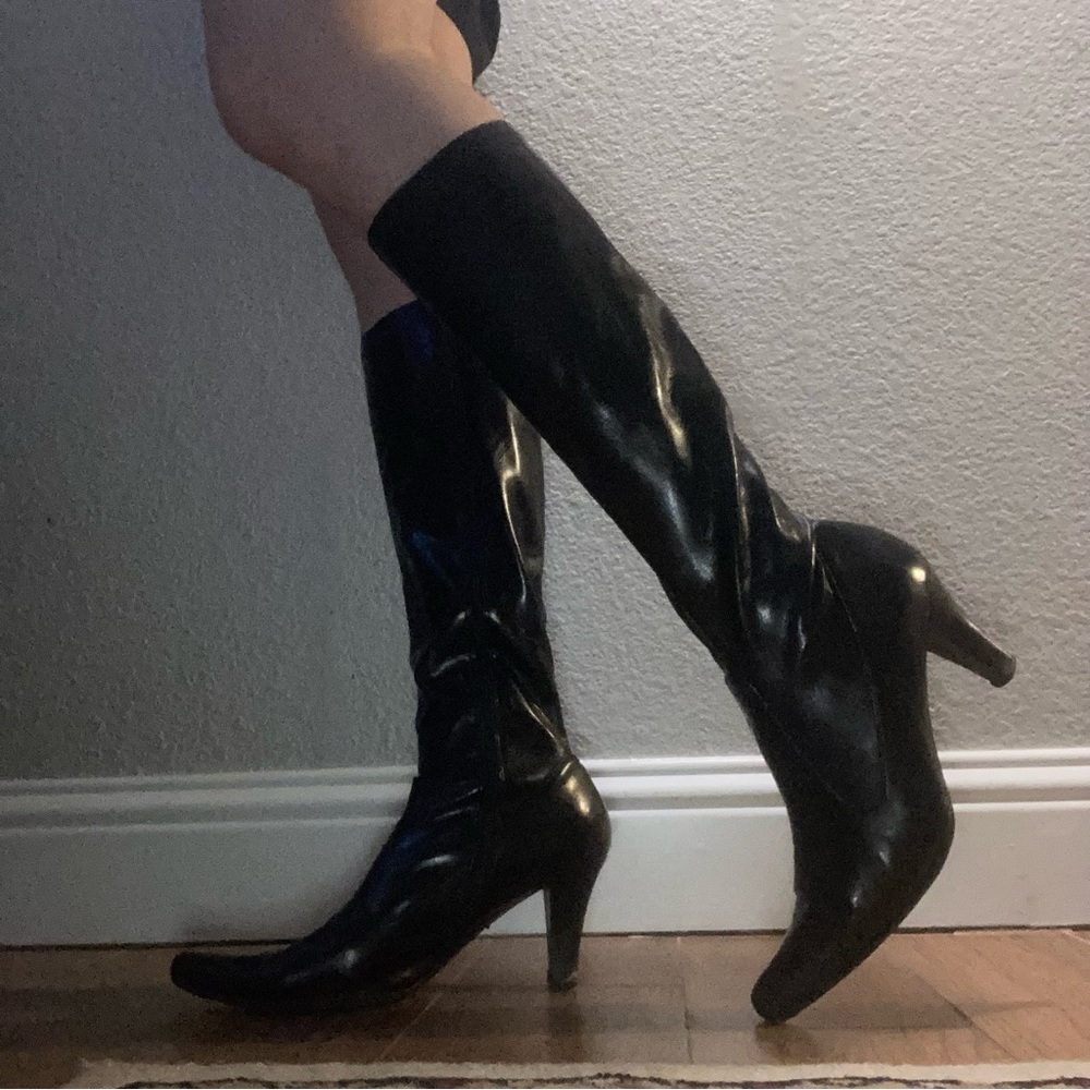 Vintage 90s Shiny Black Leather Knee Heeled Boots Sz 9
